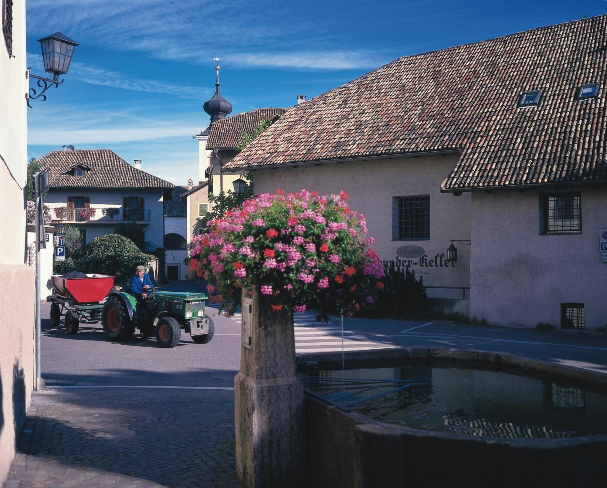 Hotel Gasthof Wastl Appiano Sulla Strada Del Vino Exterior foto